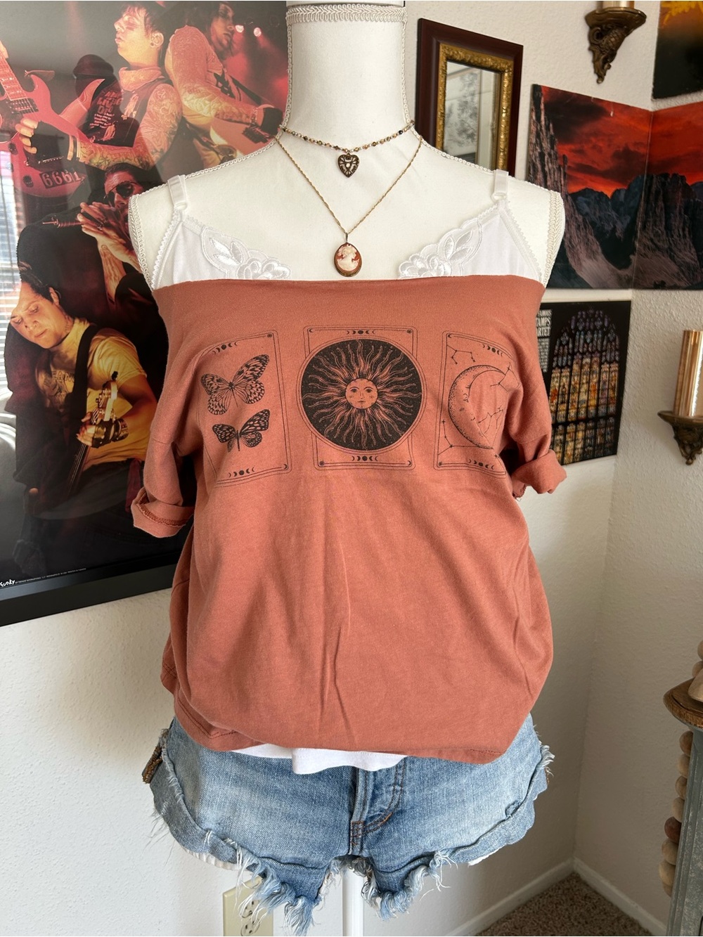 Celestial Boho Off The Shoulder Graphic Tee Size S Tarot Sun Moon Whimsical Y2K